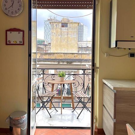 La Ferrovia Holiday Home Наполи Екстериор снимка