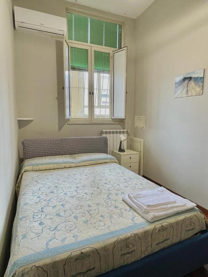 La Ferrovia Holiday Home Наполи Екстериор снимка